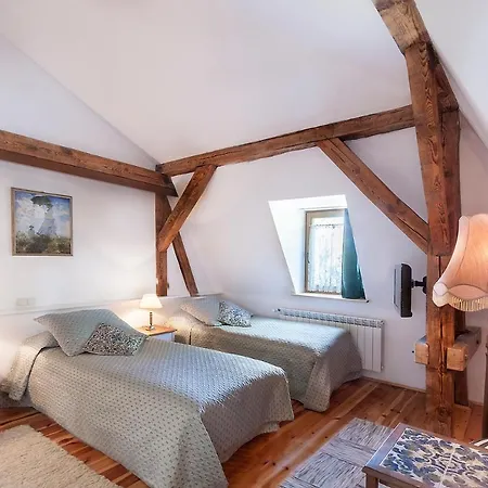 Palac Zabytek Goscinny Ze Villa *