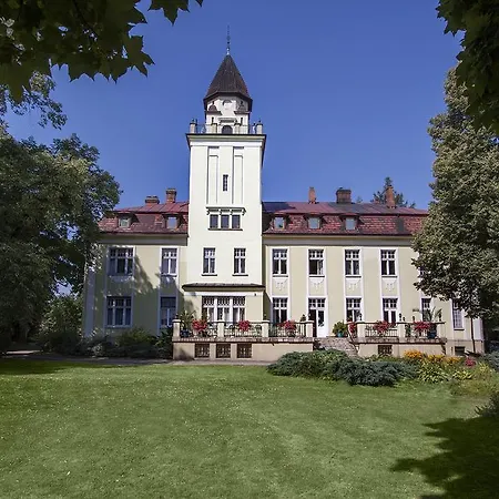 Villa Palac Zabytek Goscinny Ze Nieznanice