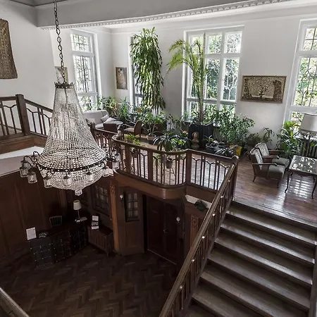 Villa Palac Zabytek Goscinny Ze