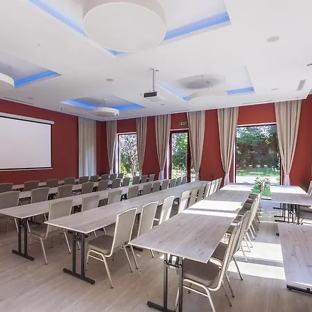 Villa Palac Zabytek Goscinny Ze Nieznanice