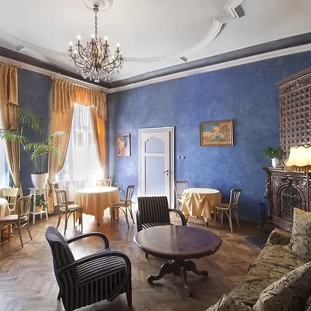 Palac Zabytek Goscinny Ze Villa