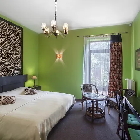 Palac Zabytek Goscinny Ze Villa