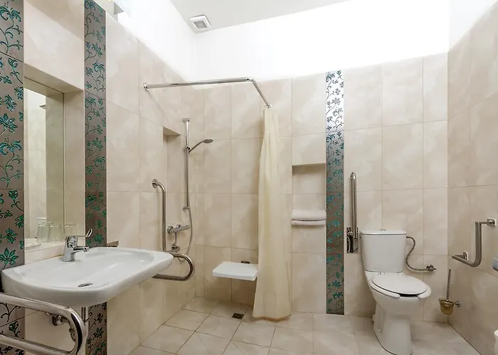 Palac Zabytek Goscinny Ze Vila Nieznanice