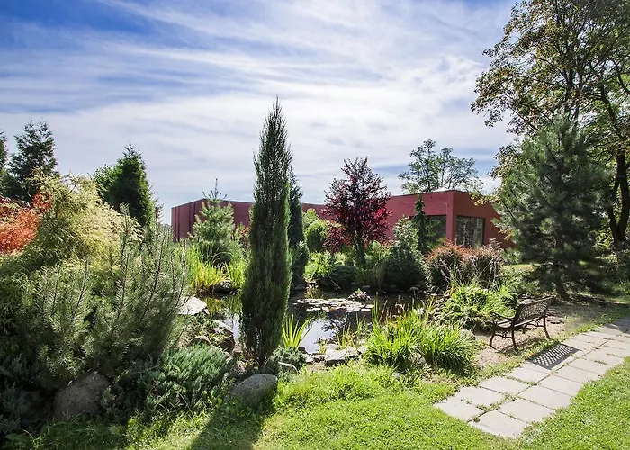 Vila Palac Zabytek Goscinny Ze *